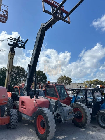 SkyJack Forklift Variable Reach