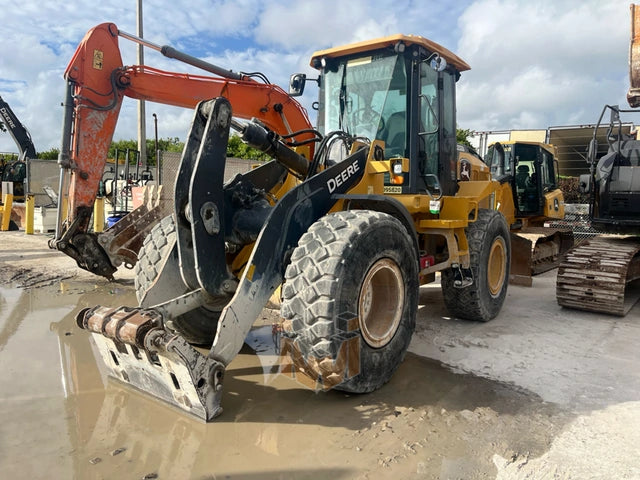 John Deere Loader Wheel 3.0-3.4 Cubic Yard