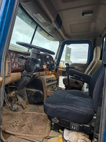 Mack Knuckle Boom Truck