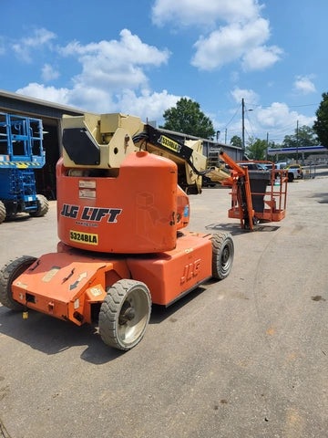 JLG Narrow Electric Boom Lift 40-46' Articulating