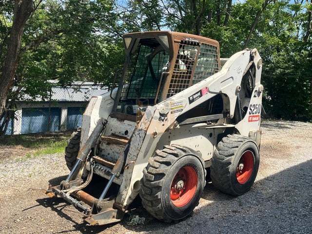 Bobcat S250 Skid Steer Loader