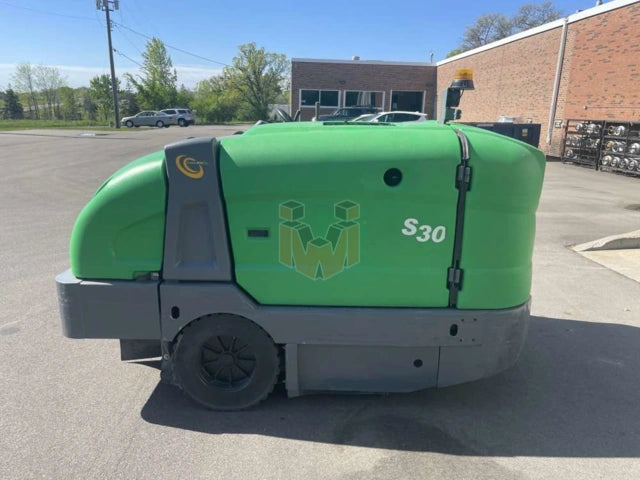 Tennant S30 Rider Sweeper