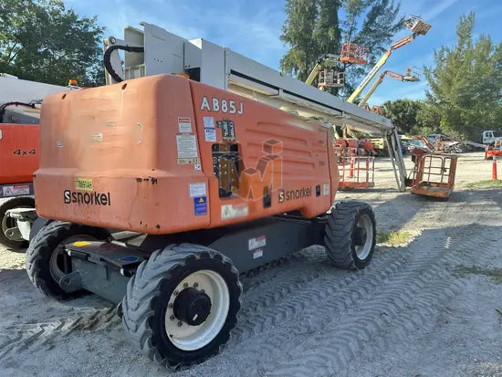 Snorkel Articulating Boom Lift 76-85'