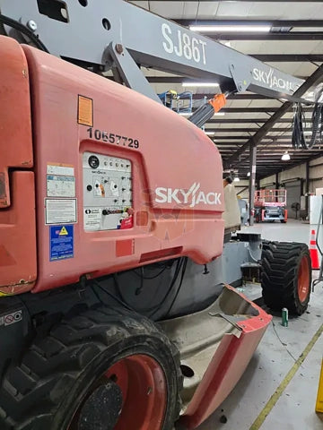 SkyJack 4WD Telescopic Boom Lift 84-86'