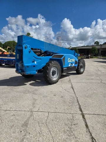 Genie Variable Reach Forklift 8000# 40-49'