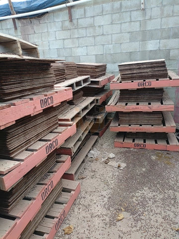 900 (18 1/2 x 26 x 5/16) Pallets
