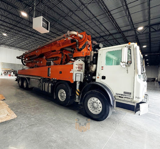 Mack MRU613 truck with Alliance boom pump