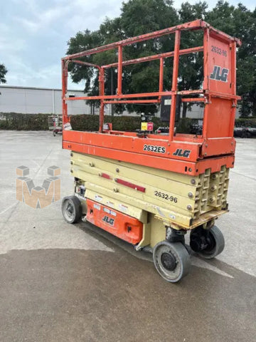 JLG Scissor Lift 24-26' Electric 30-36" Wide