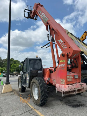 Xtreme 40-49' Variable Reach Forklift 8000#