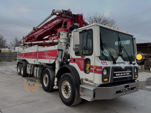 Mack MRU613 pump truck with Liebherr THP170 pump