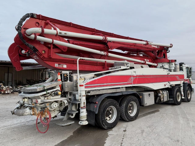 Mack MRU613 pump truck with Liebherr THP170 pump