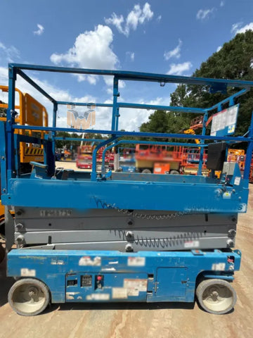Genie Electric Scissor Lift