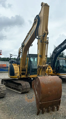 Kobelco Reduced Tail Swing Excavator