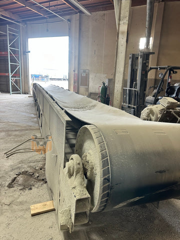 Conveyor belt: 52'L x 4'W x 2' tall