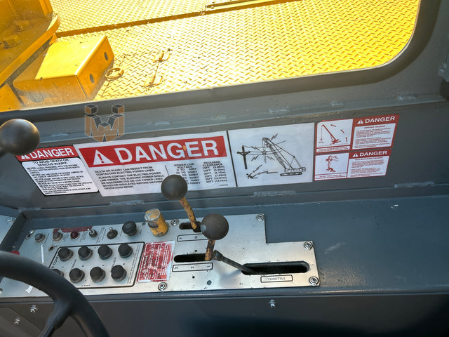 Grove 2535 Crane