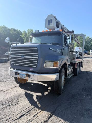 Ford LN900 w/6 Ton Avon Unloader