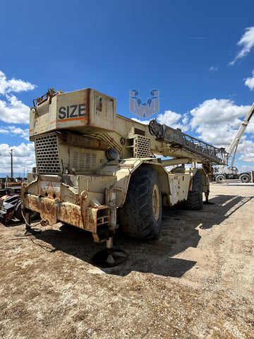Grove RT990 crane