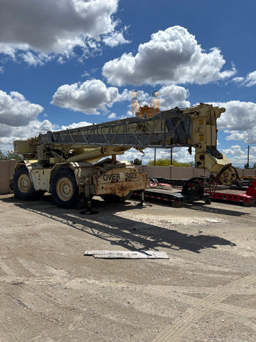 Grove RT990 crane