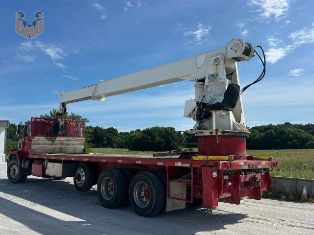 International QMC Boom Truck