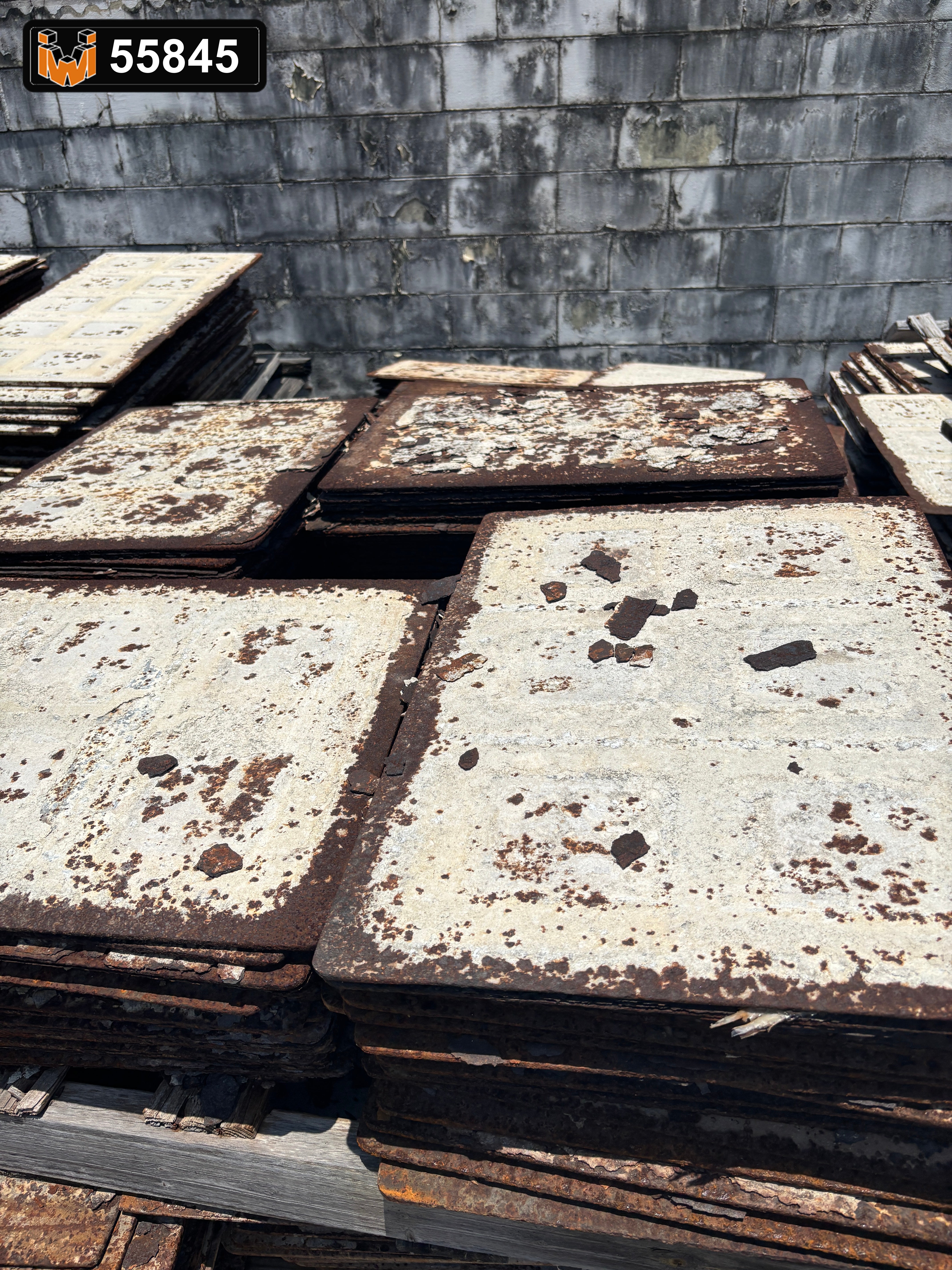 2,500 (18 1/2 x 26) pallets