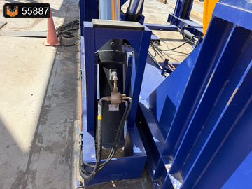 Moldtech Turning Machine: 50 ton capacity
