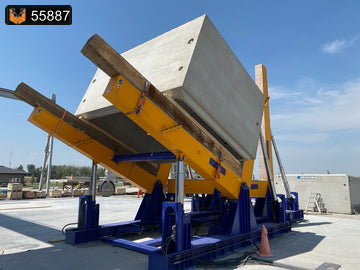 Moldtech Turning Machine: 50 ton capacity