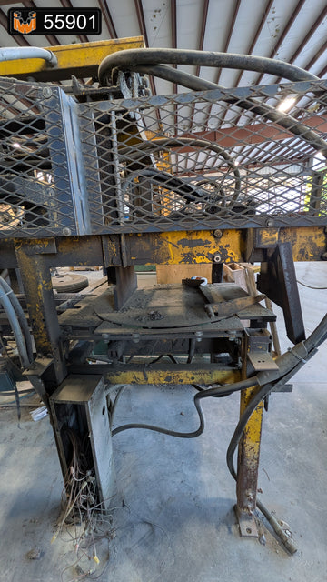 Besser double push depalleter with turntable