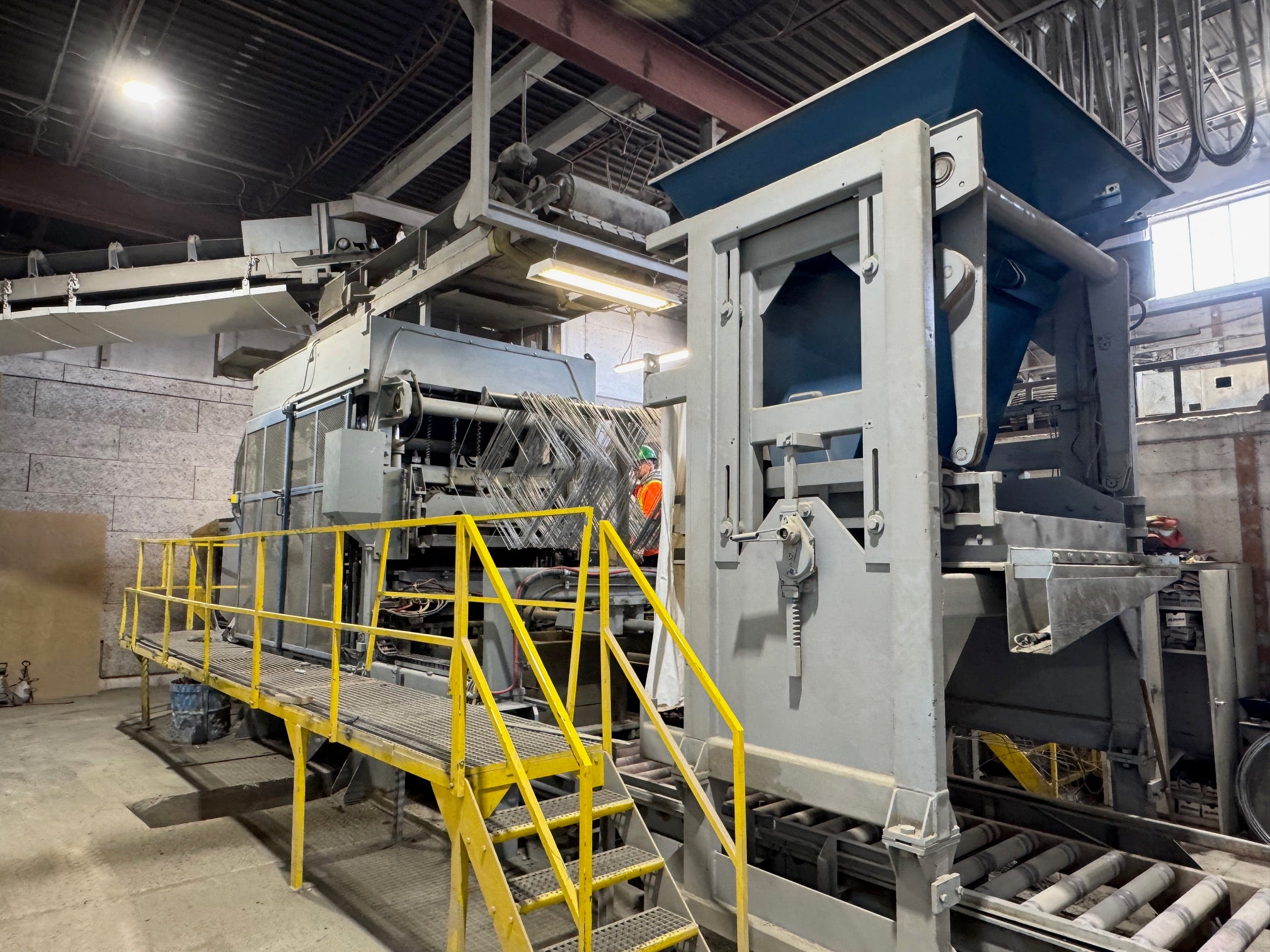 Zenith 844 AZ Paver Machine