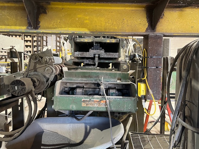 Columbia 16HF Block machine