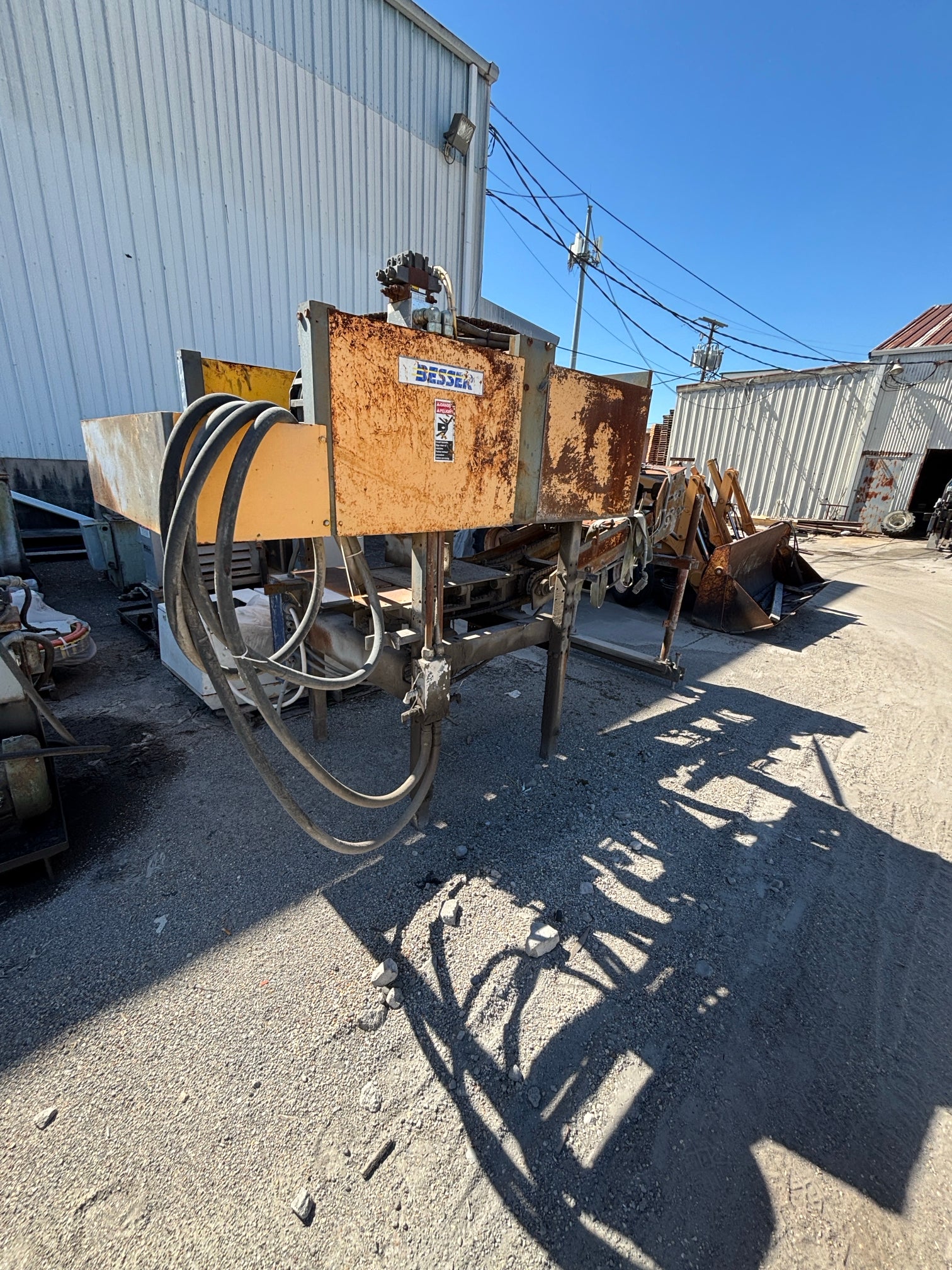 Besser Spade loader/unloader