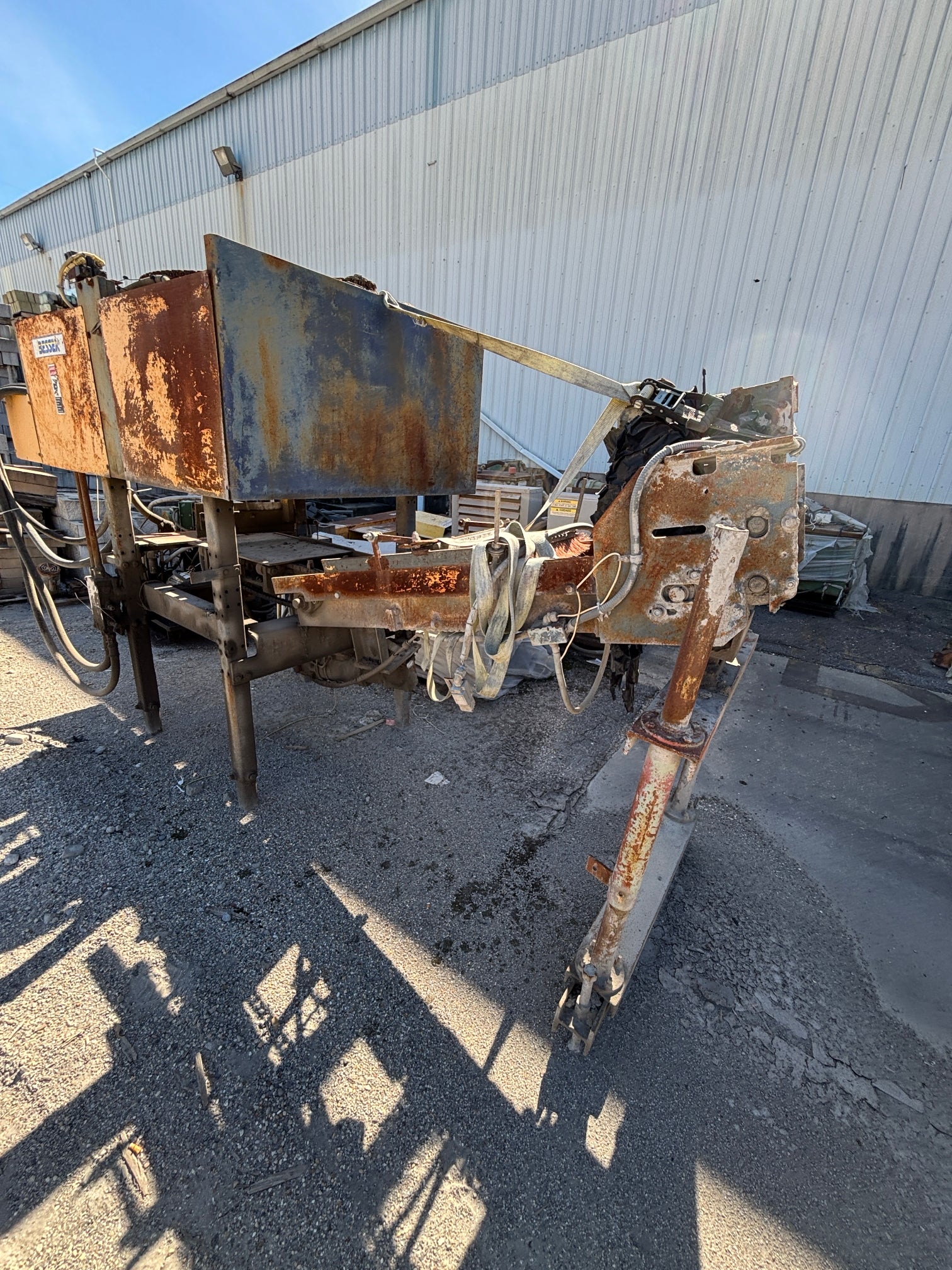 Besser Spade loader/unloader