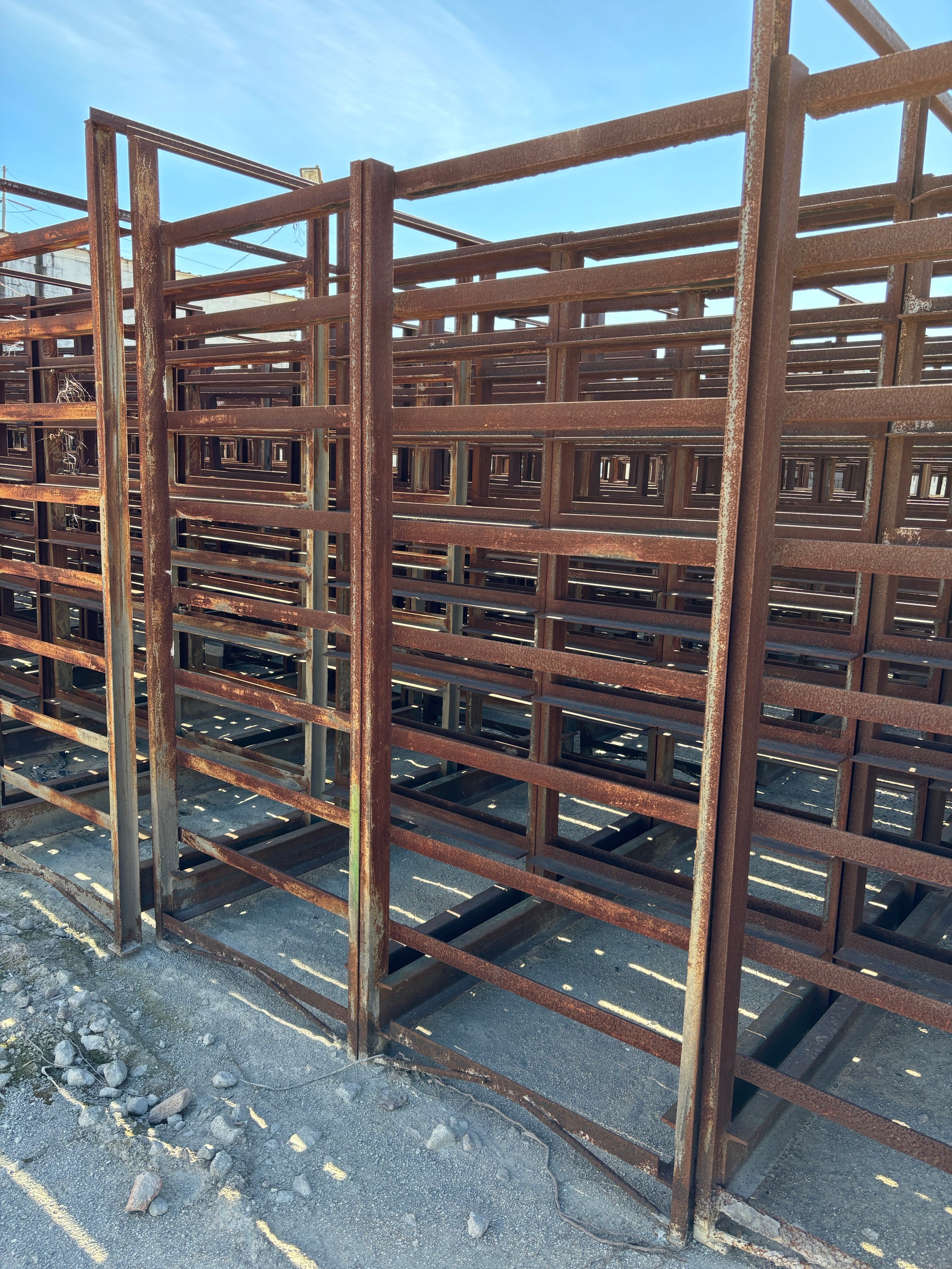 Besser Spade loader/unloader