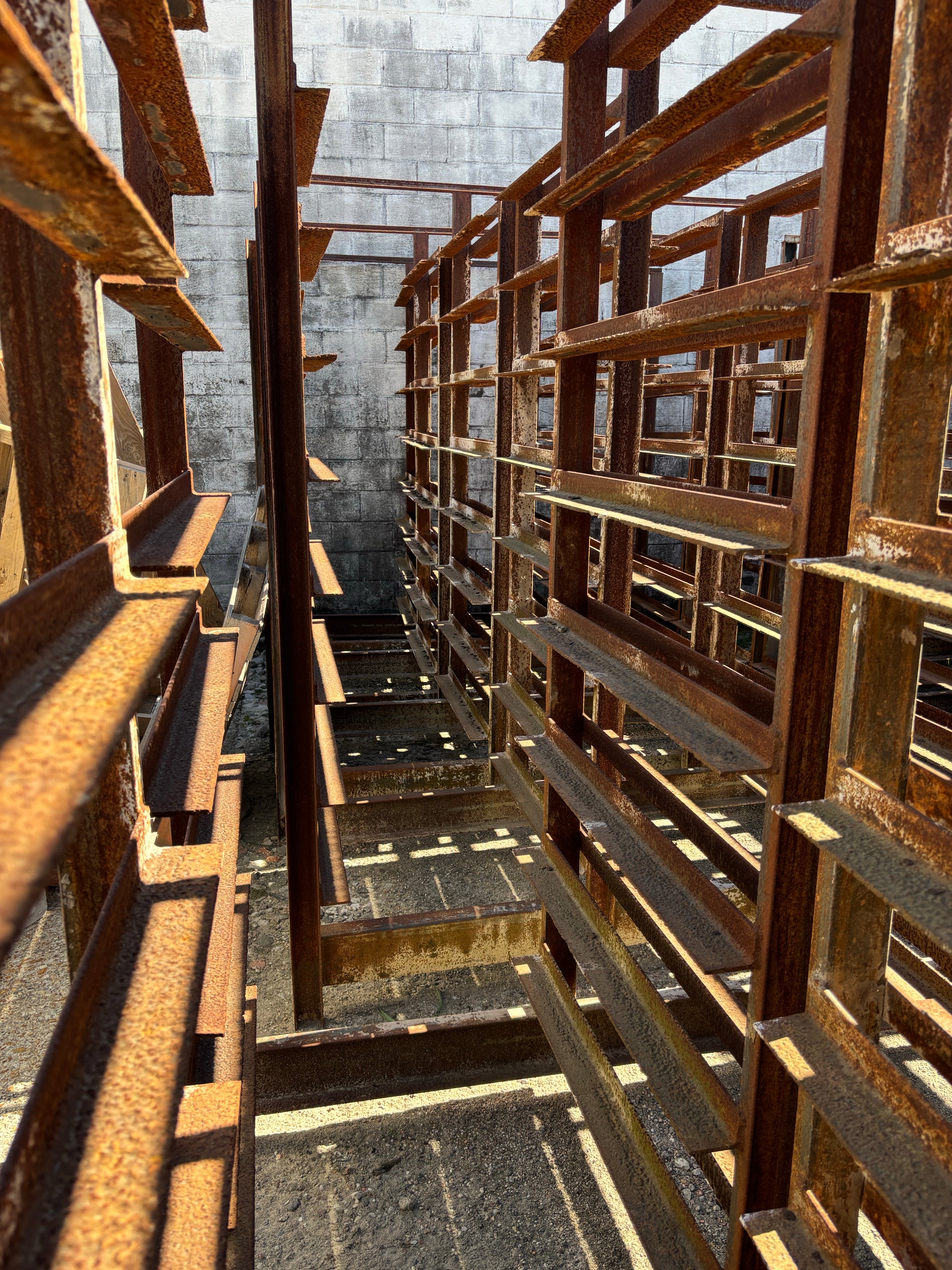 Besser Spade loader/unloader