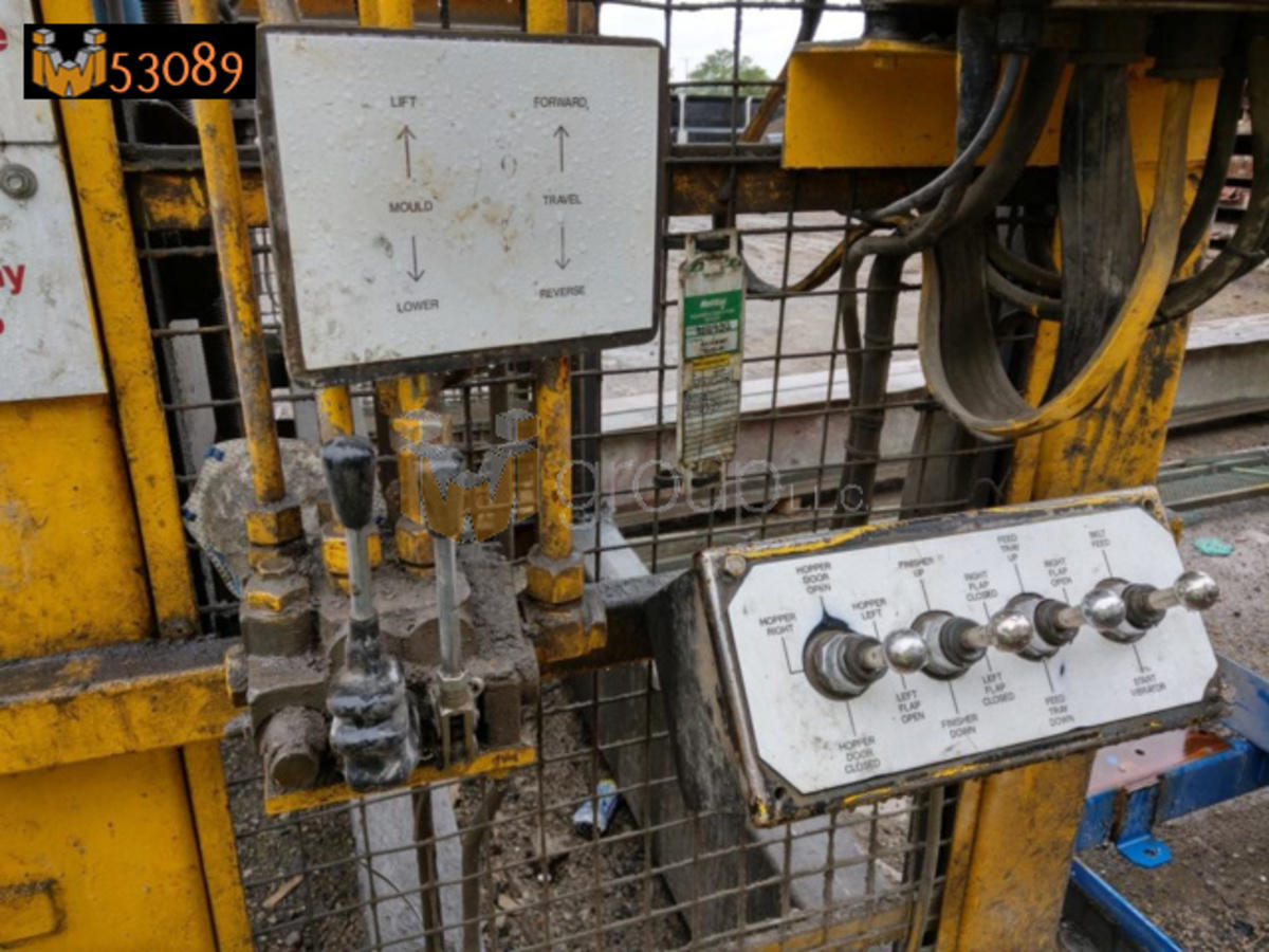 Coote Rotoscreed and Pallet Handler System