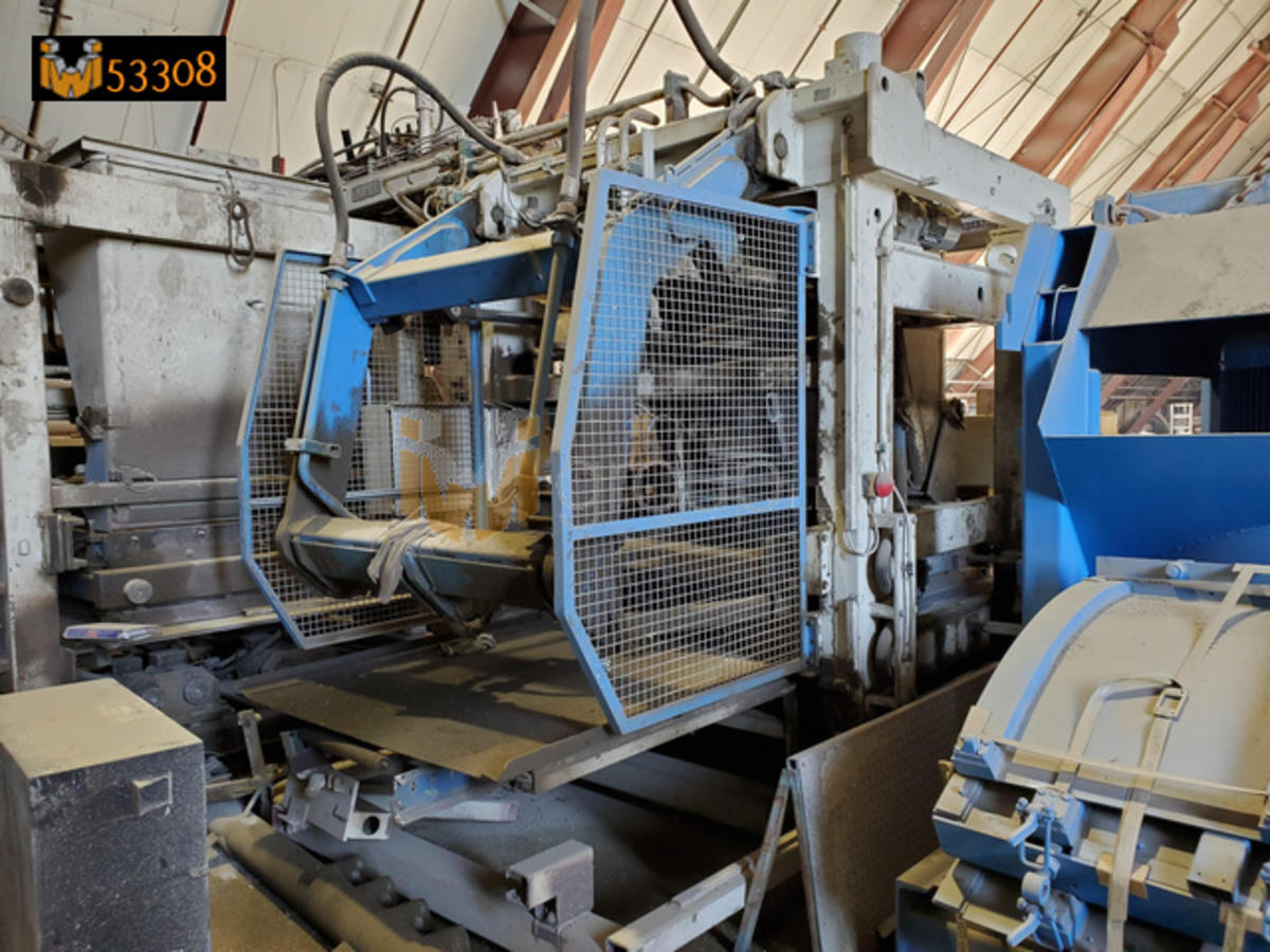 Hess RH-2000 Paver Machine