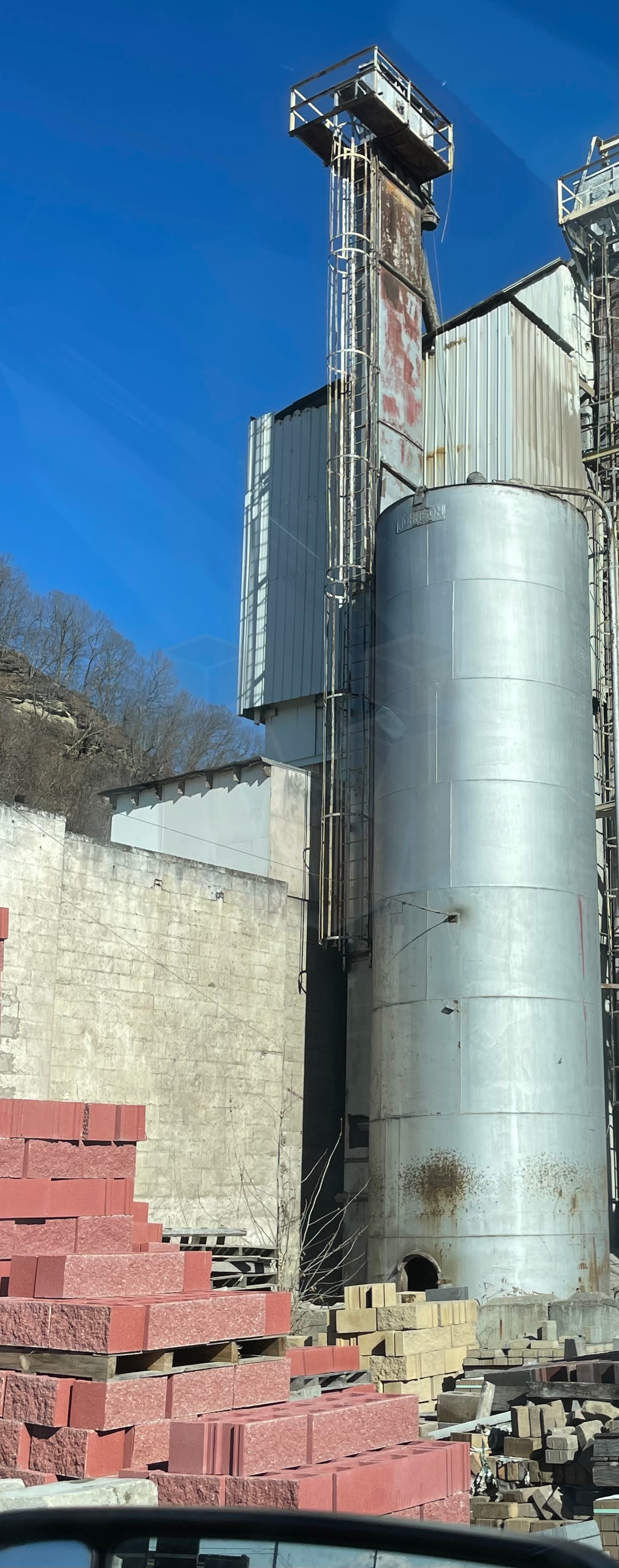 Johnson cement silo